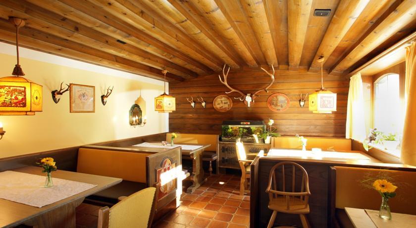 Cafe Pension Koller Brixen im Thale Exterior foto